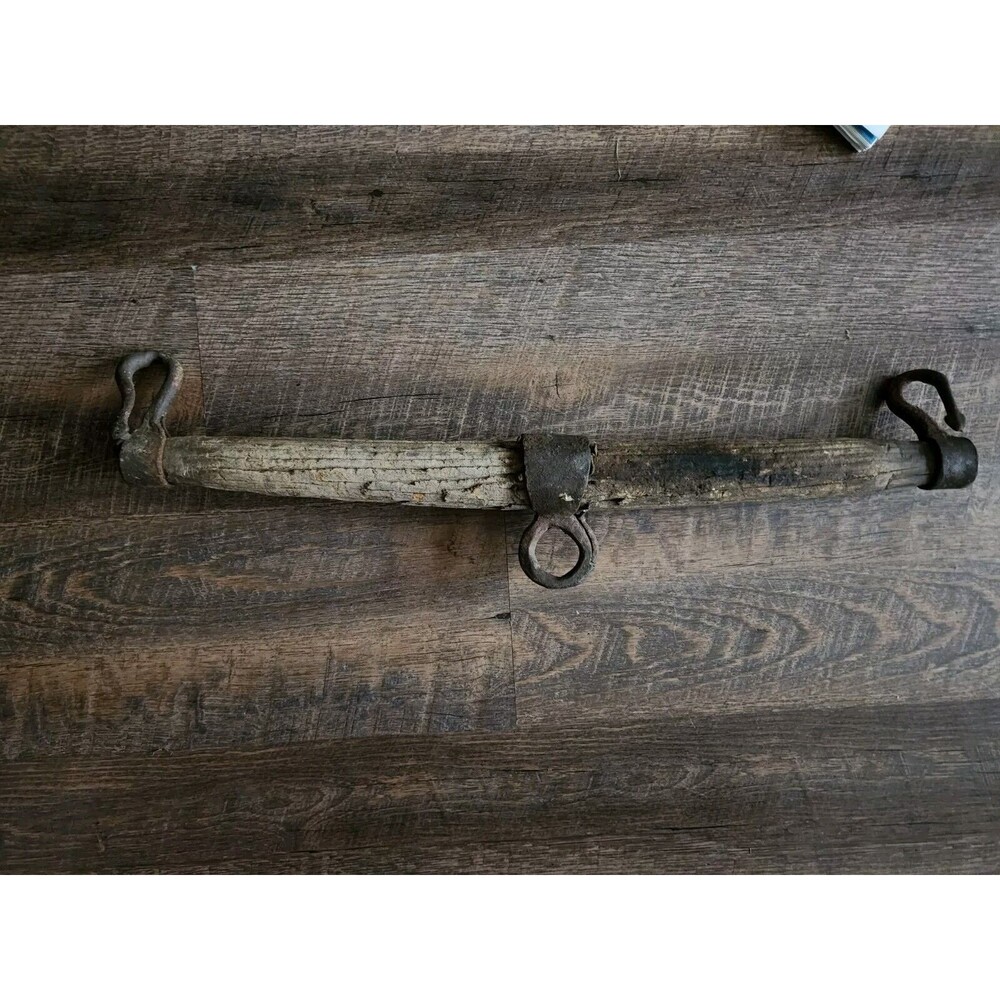 Primitive Rustic Vintage Ox Harness Yoke - Extremely Rough Condition - Picture 5 of 6